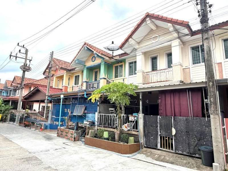 Piyasub Rangsit Klong 10, Pathum Thani, Rangsit-Nakhon Nayok Road, Bung Sanan, Thanyaburi, Pathum Thani, 3 Bedrooms, 90 sqm, Townhouse For Sale, by กรณวัสส์ กัณฑวัสส์วงส์, 500512191 - DDproperty.com