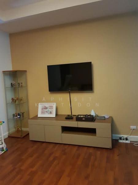 Urban Sathorn, Bangkok, Ratchaphruek Road, Bang Chak, Phasi Charoen, Bangkok, 3 Bedrooms, 206 sqm, Townhouse For Rent, by Aphisit Khotudon, 500512204 - DDproperty.com