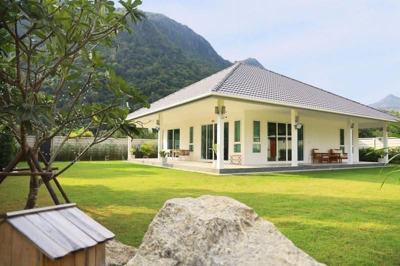 3-BR Villa, Prachuap Khiri Khan, Sam Roi Yot, Prachuap Khiri Khan, 3 Bedrooms, 168 sqm, Villa For Sale, by Woramet Jiemdumnernkit, 500512211 - DDproperty.com