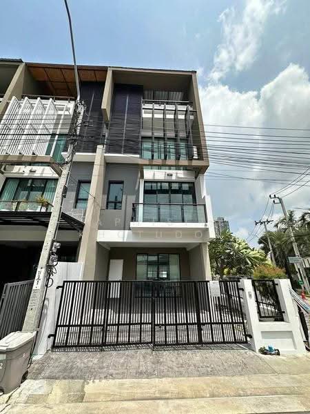 Bless Town Sukhumvit 50 : เบล็ส ทาวน์ สุขุมวิท 50, กรุงเทพ, ถนนสุขุมวิท 50, พระโขนง, คลองเตย, กรุงเทพ, 300 ตร.ม., บ้านเดี่ยว ให้เช่า, โดย Aphisit Khotudon, 500512271 - DDproperty.com
