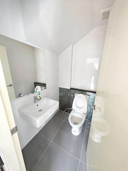 Baan Klang Mueang Bangna-Wongwaen, Samut Prakan, Bangphli Yai, Bang Plee, Samut Prakan, 3 Bedrooms, 152 sqm, Townhouse For Sale, by ID HOMELAND, 500512301 - DDproperty.com