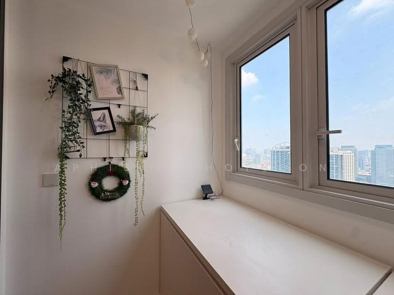 XT Huaikhwang, Bangkok, 244 Ratchadaphisek Road, Huai Khwang, Bangkok, 1 Bedroom, 35 sqm, Condo For Rent, by Aphisit Khotudon, 500512306 - DDproperty.com