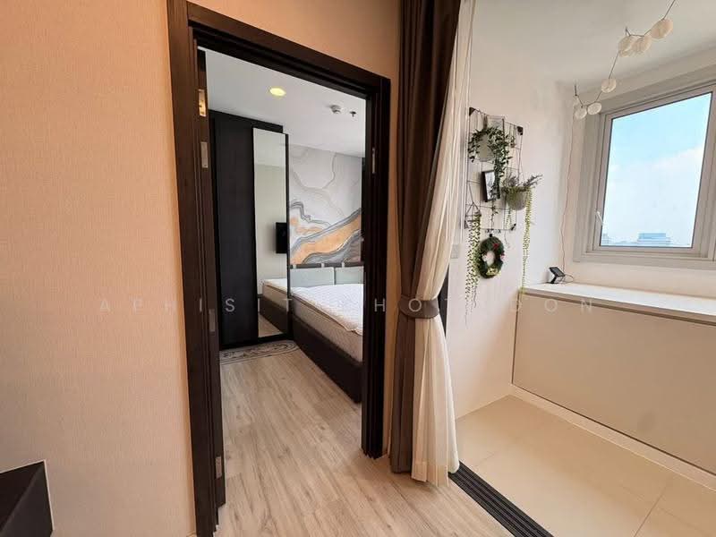 XT Huaikhwang, Bangkok, 244 Ratchadaphisek Road, Huai Khwang, Bangkok, 1 Bedroom, 35 sqm, Condo For Rent, by Aphisit Khotudon, 500512306 - DDproperty.com
