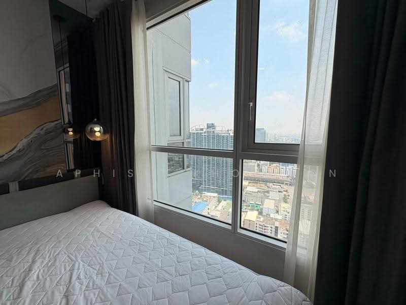 XT Huaikhwang, Bangkok, 244 Ratchadaphisek Road, Huai Khwang, Bangkok, 1 Bedroom, 35 sqm, Condo For Rent, by Aphisit Khotudon, 500512306 - DDproperty.com