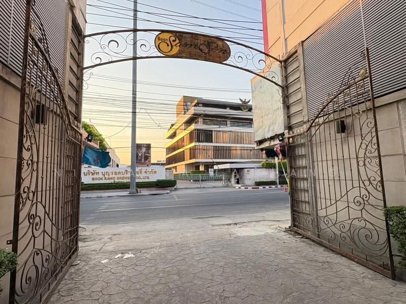 Baan Samsen Condominium, Bangkok, Samsen Road, Dusit, Bangkok, 2 Bedrooms, 60 sqm, Condo For Sale, by Nicha Na Lampang, 500512327 - DDproperty.com