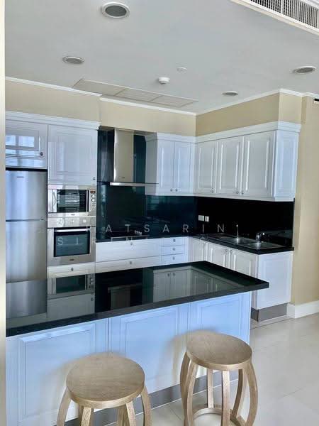 Royce Private Residences, Bangkok, 61 Soi Sukhumvit 31, Khlongtoei Nua, Watthana, Bangkok, 3 Bedrooms, 143 sqm, Condo For Rent, by Ratsarin Sirinipaspong, 500512355 - DDproperty.com