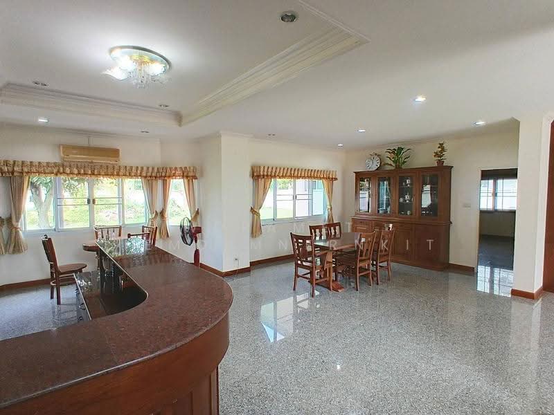 5-BR House, Prachuap Khiri Khan, Hua Hin, Prachuap Khiri Khan, 5 Bedrooms, 419 sqm, Single Detached House For Sale, by Woramet Jiemdumnernkit, 500512380 - DDproperty.com