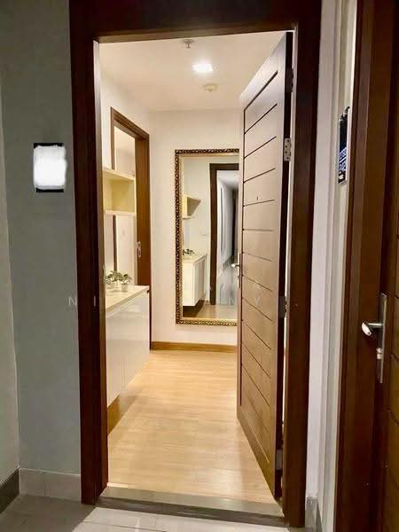 Thru Thonglor, Bangkok, Petchaburi Road, Bang Kapi, Huai Khwang, Bangkok, 2 Bedrooms, 62 sqm, Condo For Rent, by Achaya Nithipanyawong, 500512386 - DDproperty.com