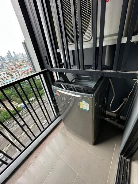 The Base Park East Sukhumvit 77, Bangkok, 99 Soi Pridi Banomyong 2, Phra Kanong Nua, Watthana, Bangkok, 1 Bedroom, 30 sqm, Condo For Rent, by Connex Property, 500512392 - DDproperty.com