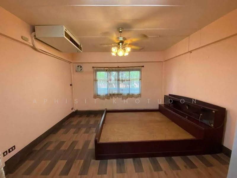 บ้าน 6-ห้องนอน, กรุงเทพ, พระบรมมหาราชวัง, พระนคร, กรุงเทพ, 200 ตร.ม., บ้านเดี่ยว ขาย, โดย Aphisit Khotudon, 500512428 - DDproperty.com