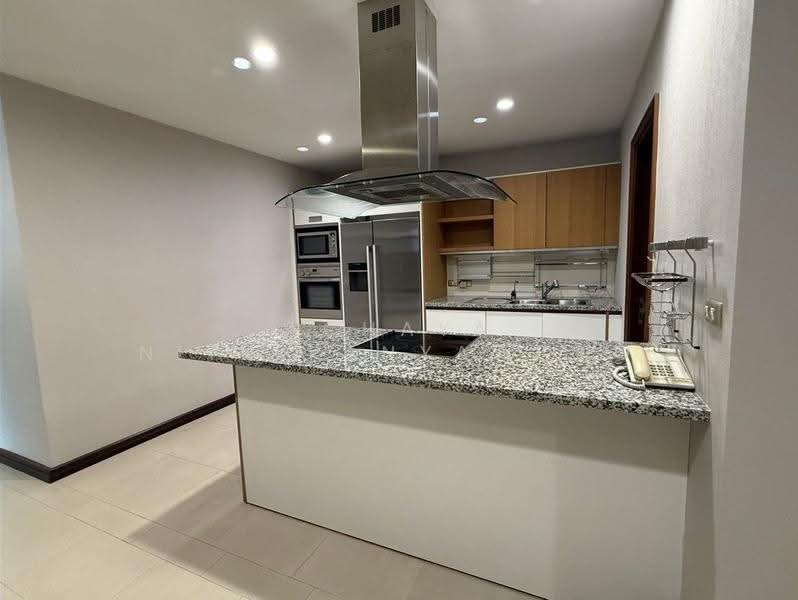 Sky Villas Sathorn : คอนโดสกาย วิลล่า สาทร, กรุงเทพ, 7 อาคาร แอสคอทท์ ถ.สาทร, ยานนาวา, สาทร, กรุงเทพ, 197 ตร.ม., คอนโด ให้เช่า, โดย Achaya Nithipanyawong, 500512464 - DDproperty.com
