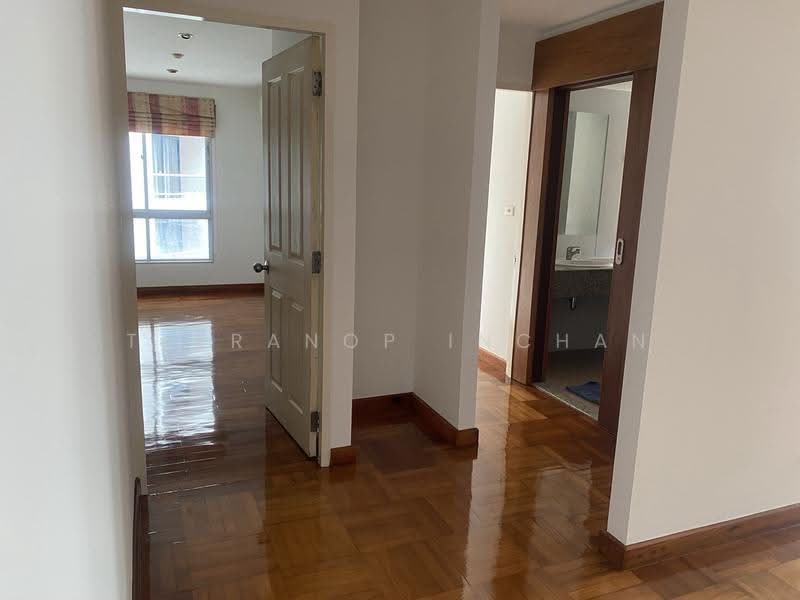 Bangkok Garden Apartment, Bangkok, 289 4 Naradhiwas Rajanakarindra 24 Alley, Chong Nonsi, Yan Nawa, Bangkok, 2 Bedrooms, 95 sqm, Apartment For Sale, by Teeranop Inchan, 500512489 - DDproperty.com