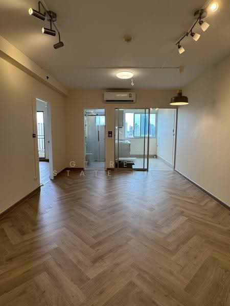 Supalai Park Ekkamai-Thonglor, Bangkok, Petchaburi Road, Bang Kapi, Huai Khwang, Bangkok, 1 Bedroom, 68 sqm, Condo For Sale, by GT Real Estate Thailand, 500512576 - DDproperty.com