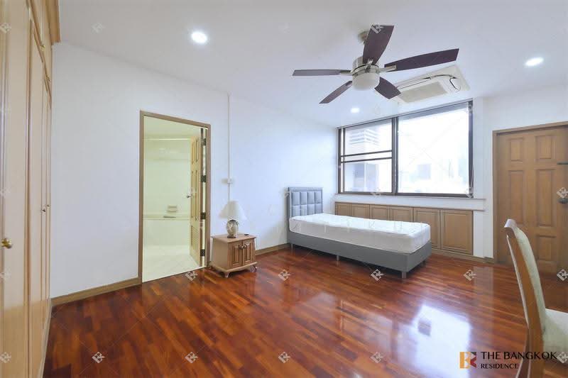 Ruamsuk Condominium, Bangkok, 12 Soi Athakravi, Khong Tan, Khlong Toei, Bangkok, 3 Bedrooms, 350 sqm, Condo For Rent, by Nicha Peerakittikul, 500512577 - DDproperty.com