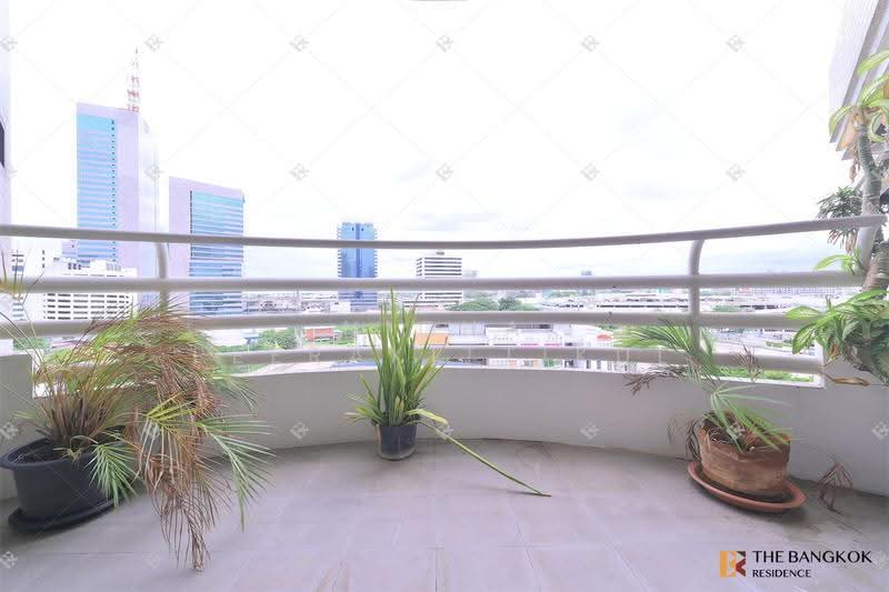 Ruamsuk Condominium, Bangkok, 12 Soi Athakravi, Khong Tan, Khlong Toei, Bangkok, 3 Bedrooms, 350 sqm, Condo For Rent, by Nicha Peerakittikul, 500512577 - DDproperty.com
