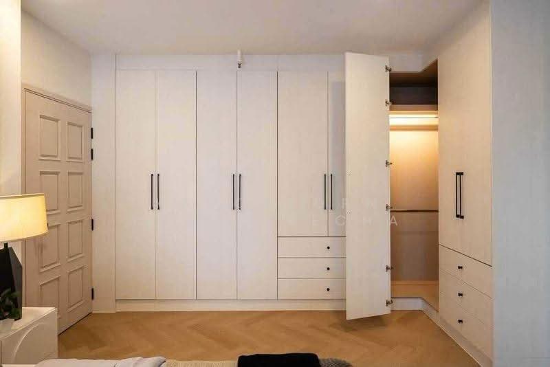 Fifty Fifth Tower, bangkok, 84 Soi Sukhumvit 55, Sukhumvit Road, Khlong Tan Nua, Watthana, Bangkok, 4 Bedrooms, 165 sqm, Condo For Sale, by Kamonporn Chanpreecha, 500512584 - DDproperty.com