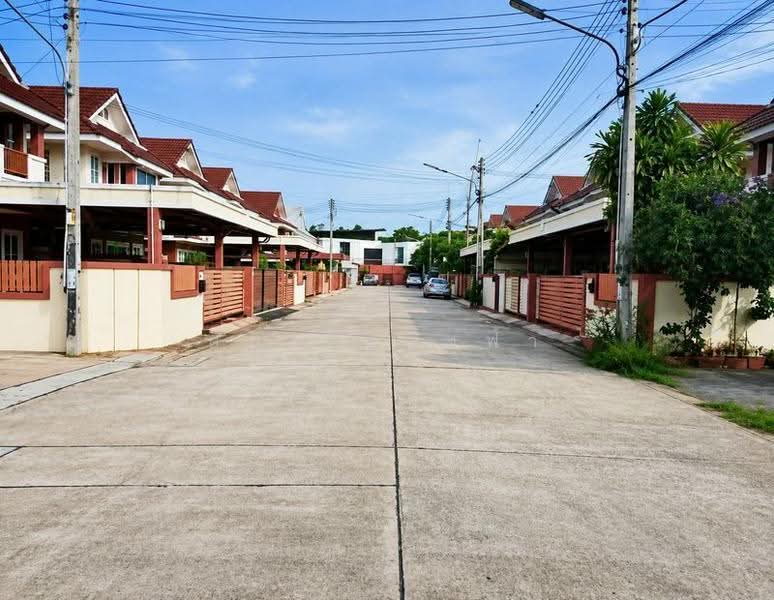 ให้เช่าบ้านแฝดหลังมุม ม.ณิชาวิลล์ บ้านสวน ชลบุรี, Chon Buri (Pattaya), Ban Suan, Muang Chon Buri, Chon Buri (Pattaya), 2 Bedrooms, 165 sqm, Semi-Detached House (Twin House) For Rent, by Dusit Saengfa, 500512591 - DDproperty.com