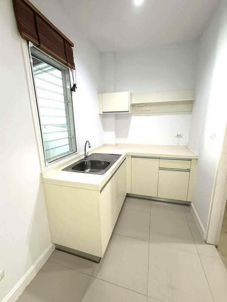 Urban Sathorn, Bangkok, Ratchaphruek Road, Bang Chak, Phasi Charoen, Bangkok, 3 Bedrooms, 206 sqm, Townhouse For Rent, by การุณ ชมภูบุตร, 500512611 - DDproperty.com