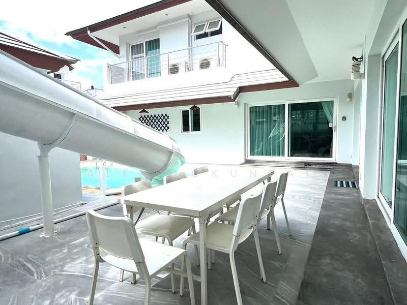 Seabreeze Villa Pattaya : ซีบรีส วิลล่า พัทยา, ชลบุรี, Sukhumvit Road, บางละมุง, ชลบุรี, 250 ตร.ม., วิลล่า ขาย, โดย Valen Lokunpai , 500512621 - DDproperty.com