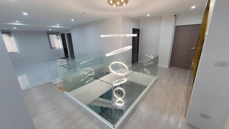 Detached House in Chokchai 4 Soi 56, Bangkok, โชคช้ย 4 ซอย 56, Lat Phrao, Bangkok, 5 Bedrooms, 350 sqm, Single Detached House For Rent, by พัชรินทร์ พิศาลไพโรจน์, 500512632 - DDproperty.com