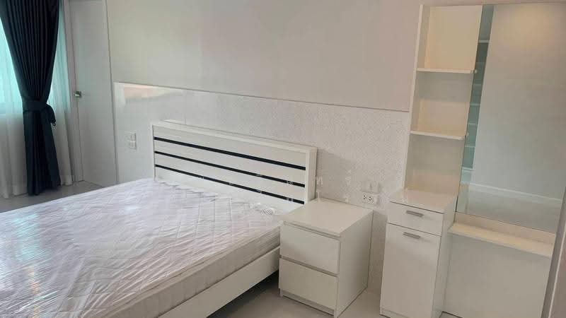 Detached House in Chokchai 4 Soi 56, Bangkok, โชคช้ย 4 ซอย 56, Lat Phrao, Bangkok, 5 Bedrooms, 350 sqm, Single Detached House For Rent, by พัชรินทร์ พิศาลไพโรจน์, 500512632 - DDproperty.com