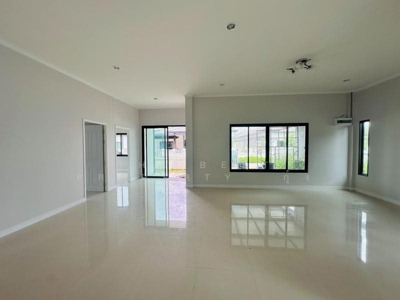 หมู่บ้านเฮงเฮงวิลล์ 3 บ้านโป่ง ราชบุรี, Ratchaburi, Pak Raet, Ban Pong, Ratchaburi, 3 Bedrooms, 124 sqm, Single Detached House For Sale, by The Best Property กุ้ง, 500512642 - DDproperty.com