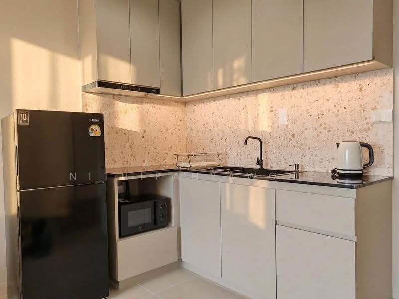 Intro Phaholyothin-Pradipat, Bangkok, Pradipat, Samsen Nai, Phaya Thai, Bangkok, 1 Bedroom, 44 sqm, Condo For Rent, by Achaya Nithipanyawong, 500512687 - DDproperty.com