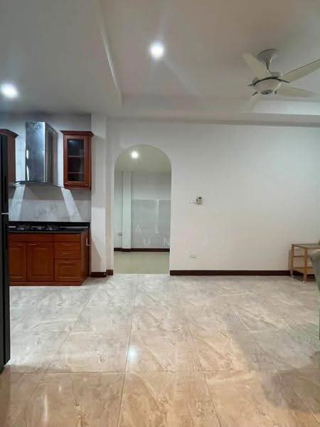 undefined, Chon Buri (Pattaya), Nong Pla Lai, Bang Lamung (Pattaya), Chon Buri (Pattaya), 3 Bedrooms, 204 sqm, Single Detached House For Sale, by Valen Lokunpai , 500512721 - DDproperty.com