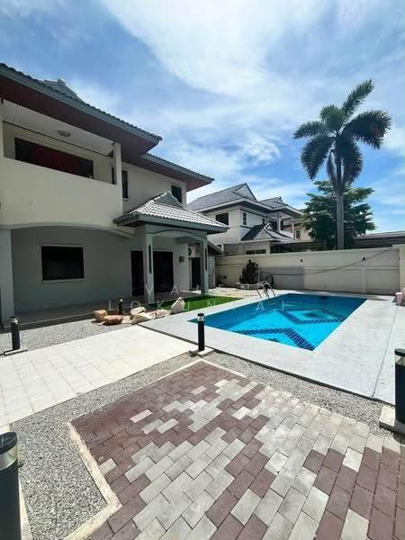 undefined, Chon Buri (Pattaya), Nong Pla Lai, Bang Lamung (Pattaya), Chon Buri (Pattaya), 3 Bedrooms, 204 sqm, Single Detached House For Sale, by Valen Lokunpai , 500512721 - DDproperty.com