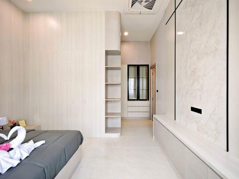 4-BR Villa, Chon Buri (Pattaya), Poong, Bang Lamung (Pattaya), Chon Buri (Pattaya), 4 Bedrooms, 280 sqm, Villa For Sale, by Valen Lokunpai , 500512735 - DDproperty.com