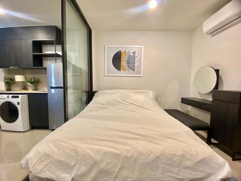 XT Huaikhwang, Bangkok, 244 Ratchadaphisek Road, Huai Khwang, Bangkok, 1 Bedroom, 30 sqm, Condo For Rent, by Chanikarn Lumphrom, 500512742 - DDproperty.com