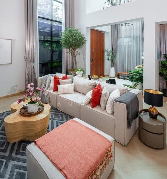 4-BR House, Bangkok, Khlong Tan Nua, Watthana, Bangkok, 4 Bedrooms, 736 sqm, Single Detached House For Sale, by Nicha Na Lampang, 500512752 - DDproperty.com