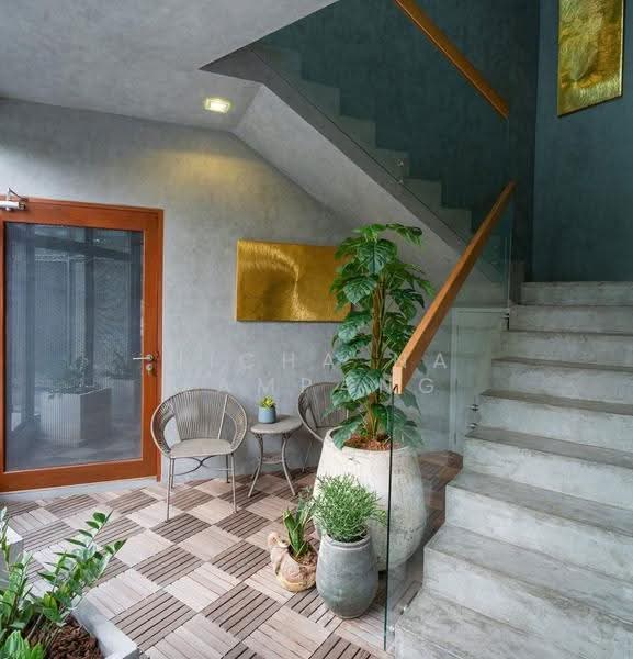 4-BR House, Bangkok, Khlong Tan Nua, Watthana, Bangkok, 4 Bedrooms, 736 sqm, Single Detached House For Sale, by Nicha Na Lampang, 500512752 - DDproperty.com