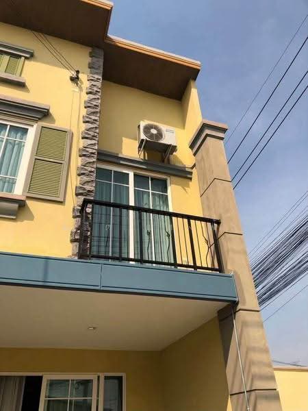 ให้เช่าทาวน์โฮม ม.โกลเด้นท์ทาวน์ เก้ากิโล ศรีราชา, Chon Buri (Pattaya), Surasak, Si Racha, Chon Buri (Pattaya), 4 Bedrooms, 85 sqm, Townhouse For Rent, by Dusit Saengfa, 500512909 - DDproperty.com