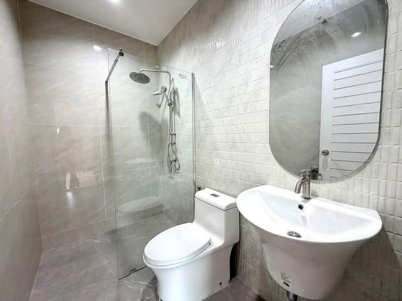 undefined, Bangkok, Lat Phrao, Bangkok, 3 Bedrooms, 204 sqm, Single Detached House For Sale, by Tanapat Sakonsontised, 500512919 - DDproperty.com