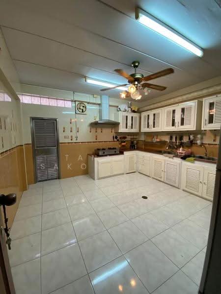 6-BR Townhouse, Bangkok, Bang Sue, Bangkok, 6 Bedrooms, 200 sqm, Townhouse For Sale, by Tanapat Sakonsontised, 500512933 - DDproperty.com