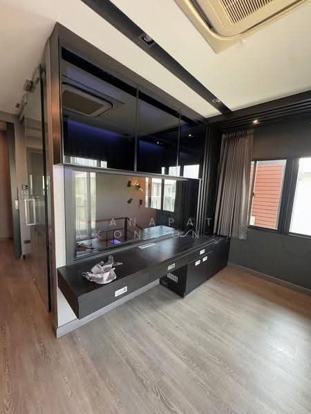 undefined, Bangkok, Prawet, Bangkok, 6 Bedrooms, 244 sqm, Single Detached House For Sale, by Tanapat Sakonsontised, 500512943 - DDproperty.com