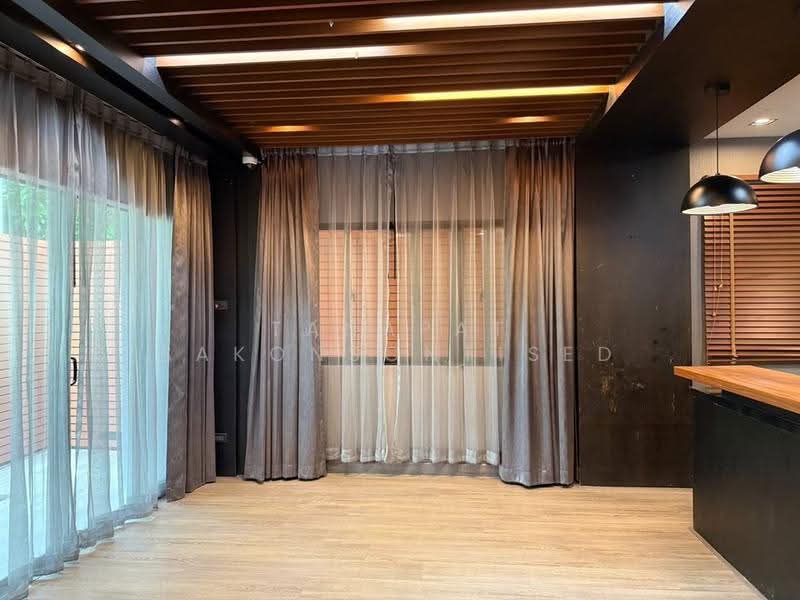 undefined, Bangkok, Prawet, Bangkok, 6 Bedrooms, 244 sqm, Single Detached House For Sale, by Tanapat Sakonsontised, 500512943 - DDproperty.com