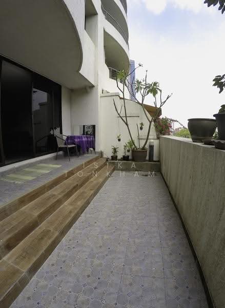 Supalai Place Sukhumvit 39, Bangkok, 175-179 Soi Sukhumvit 39 Sukhumvit Road, Khlong Tan Nua, Watthana, Bangkok, 2 Bedrooms, 141 sqm, Condo For Sale, by Isika Tonkham, 500512983 - DDproperty.com