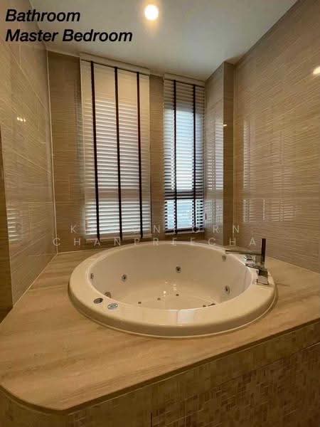 Whizdom Essence, Bangkok, 5 Piyabutr 1 Alley, Bang Chak, Phra Khanong, Bangkok, 4 Bedrooms, 202 sqm, Condo For Rent, by Kamonporn Chanpreecha, 500513083 - DDproperty.com