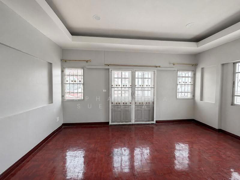 หมู่บ้านอิศรา, Nonthaburi, หมู่บ้านอิศรา, Tha It, Pak Kret, Nonthaburi, 3 Bedrooms, 110 sqm, Townhouse For Sale, by THE LIVING HUB, 500513091 - DDproperty.com