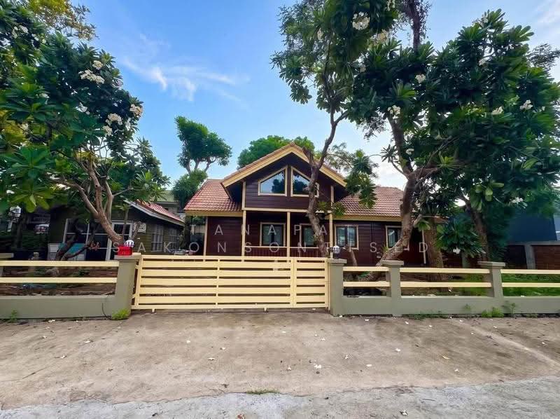 3-BR House, Bangkok, Praborommaharatchawang, Phra Nakhon, Bangkok, 3 Bedrooms, 204 sqm, Single Detached House For Rent, by Tanapat Sakonsontised, 500513110 - DDproperty.com