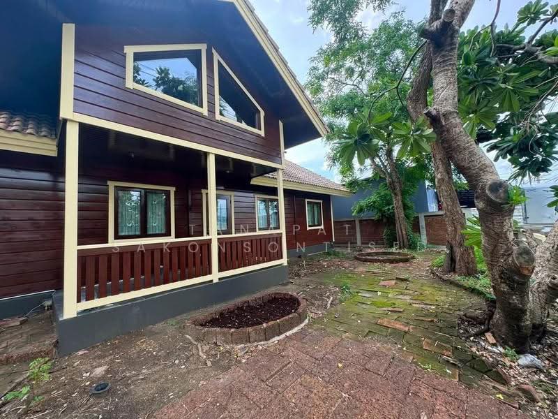 3-BR House, Bangkok, Praborommaharatchawang, Phra Nakhon, Bangkok, 3 Bedrooms, 204 sqm, Single Detached House For Rent, by Tanapat Sakonsontised, 500513110 - DDproperty.com