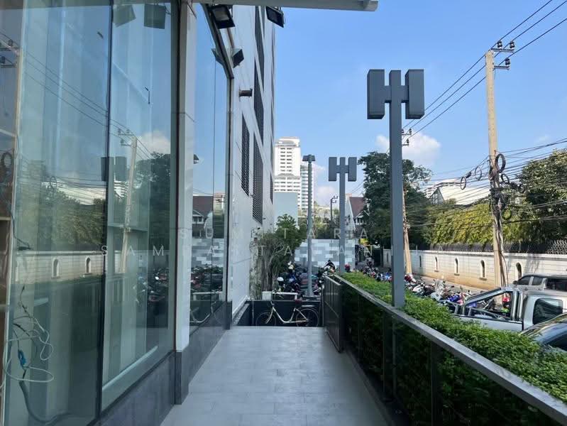 Space for rent Sukhumvit, Phrom Phong, Bangkok, Khlong Tan Nua, Watthana, Bangkok, , 115 sqm, Retail Space For Rent, by Sumitara Sampattavanija, 500513260 - DDproperty.com