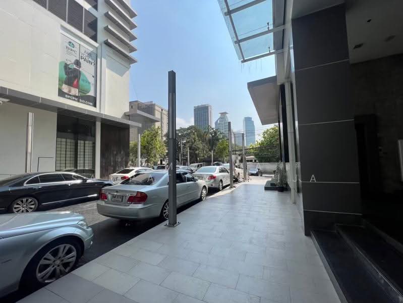 Space for rent Sukhumvit, Phrom Phong, Bangkok, Khlong Tan Nua, Watthana, Bangkok, , 115 sqm, Retail Space For Rent, by Sumitara Sampattavanija, 500513260 - DDproperty.com