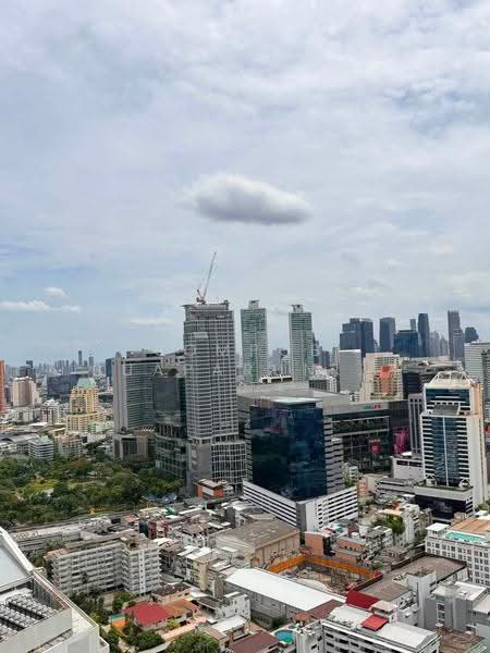 Noble State 39, Bangkok, 35 Soi Sukhumvit 39, Khlong Tan Nua, Watthana, Bangkok, 1 Bedroom, 31 sqm, Condo For Rent, by Sompob Buaparungsri, 500513334 - DDproperty.com
