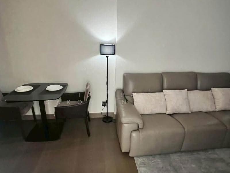 The Esse at Singha Complex, Bangkok, 1788 New Petchaburi Rd, Khlongtoei Nua, Watthana, Bangkok, 1 Bedroom, 48 sqm, Condo For Rent, by Tanapat Sakonsontised, 500513339 - DDproperty.com