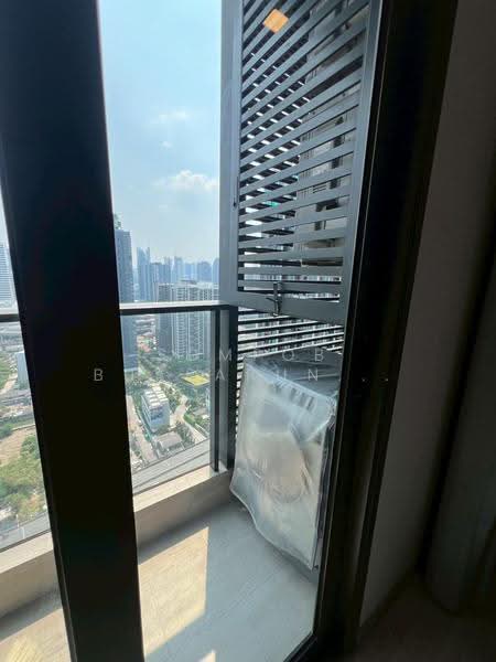 One9Five Asoke-Rama 9, Bangkok, 195 Soi Rama 9 Soi 5, Huai Khwang, Bangkok, 1 Bedroom, 42 sqm, Condo For Rent, by Sompob Buaparungsri, 500513358 - DDproperty.com