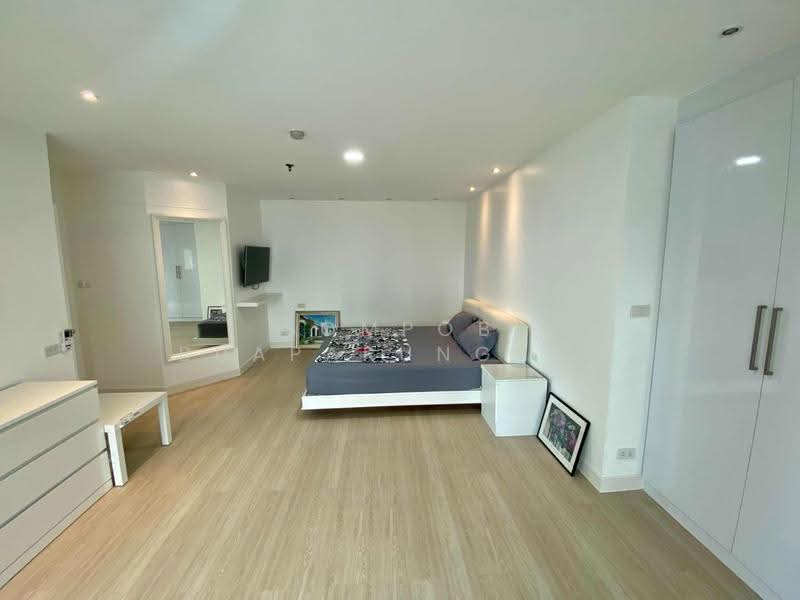 Fifty Fifth Tower, Bangkok, 84 Soi Sukhumvit 55, Sukhumvit Road, Khlong Tan Nua, Watthana, Bangkok, 3 Bedrooms, 165 sqm, Condo For Rent, by Sompob Buaparungsri, 500513368 - DDproperty.com