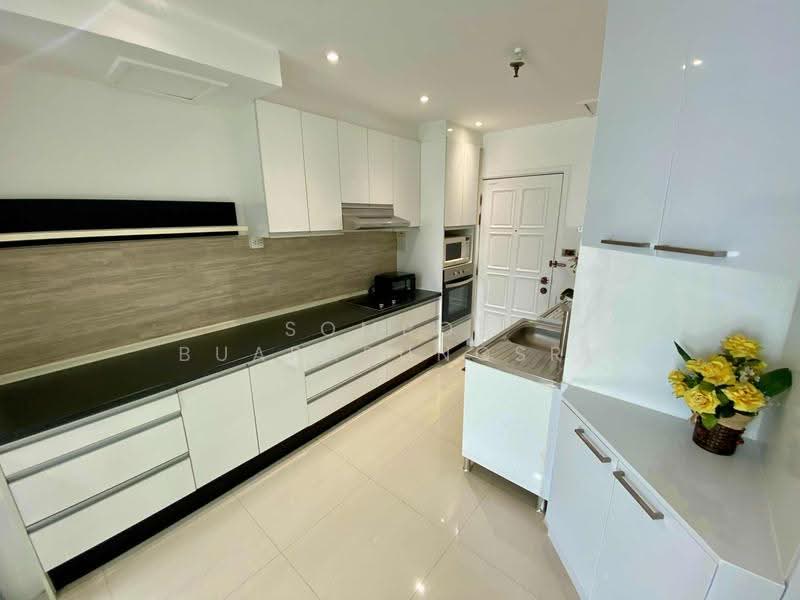 Fifty Fifth Tower, Bangkok, 84 Soi Sukhumvit 55, Sukhumvit Road, Khlong Tan Nua, Watthana, Bangkok, 3 Bedrooms, 165 sqm, Condo For Rent, by Sompob Buaparungsri, 500513368 - DDproperty.com